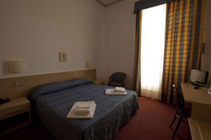 Rome-Italy-Hotel-Comfortable-4_5RO